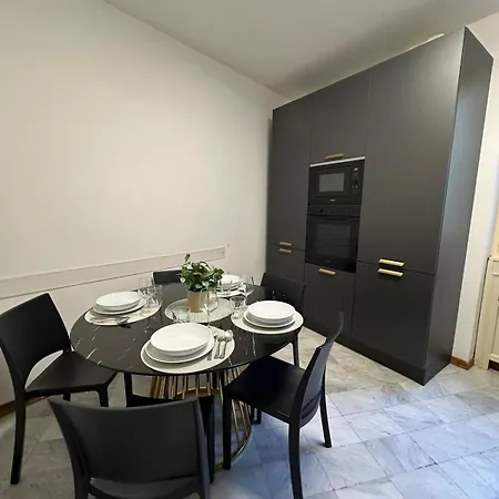 Apartment Elegant In A Historic Building, Just A Few Steps From The Duomo Florence